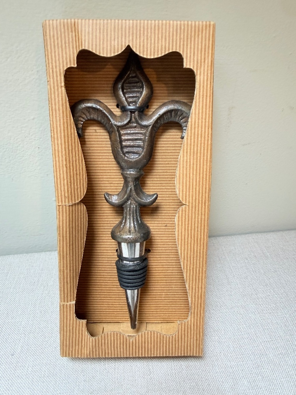 Cast Iron Oversized Fleur de Lis Wine Stopper by Acaia New in Box